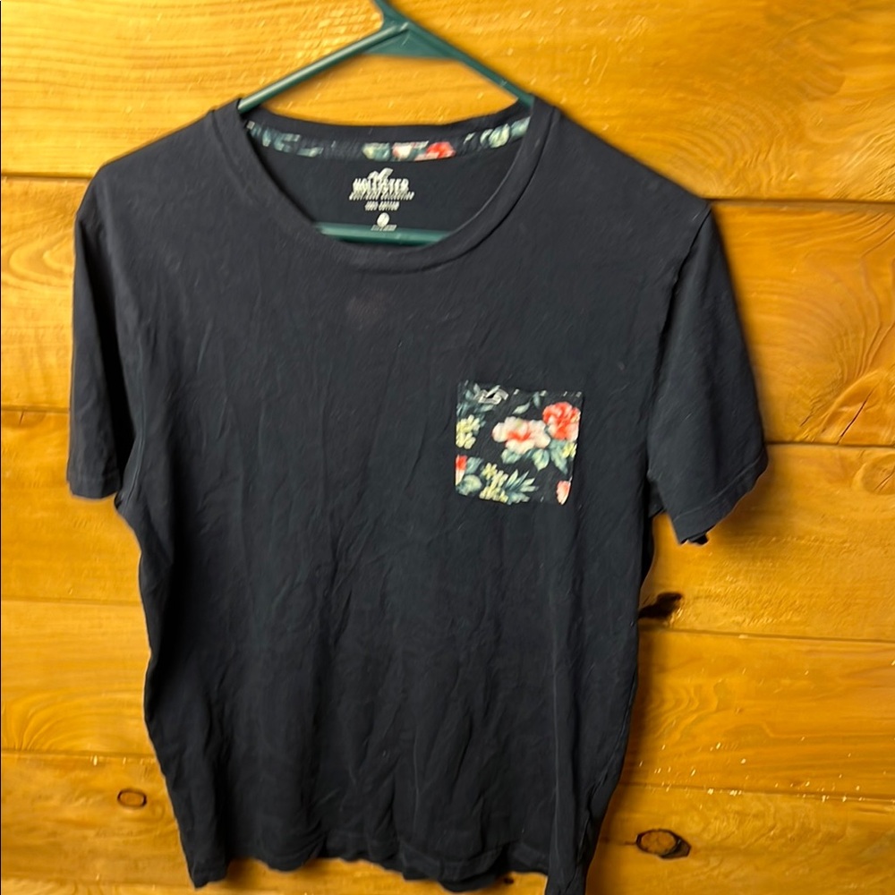 Hollister Must have Collection Men’s Navy Blue‎ Short Sleeve T-shirt Med Pocket